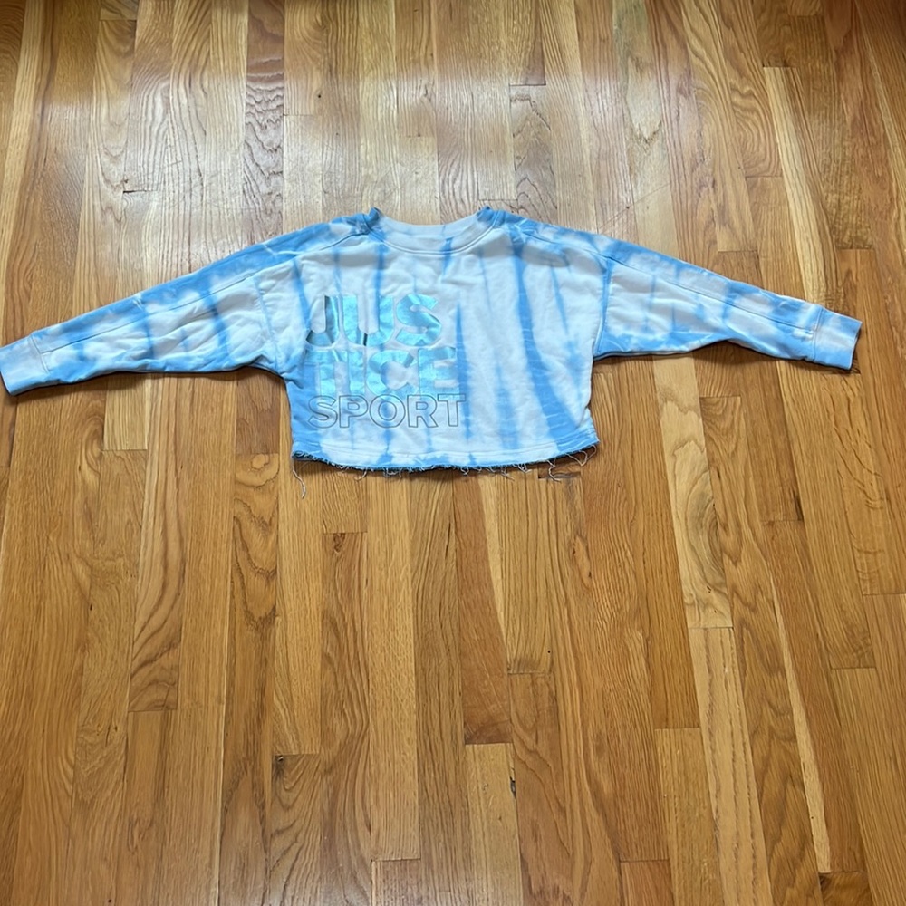 Girls types dye sweet shirt size 7